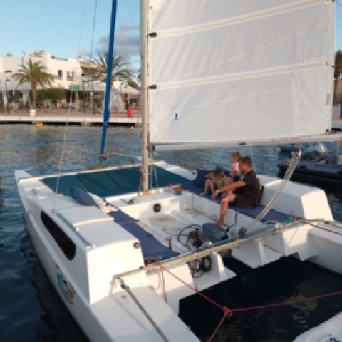 Catamarán Siloko